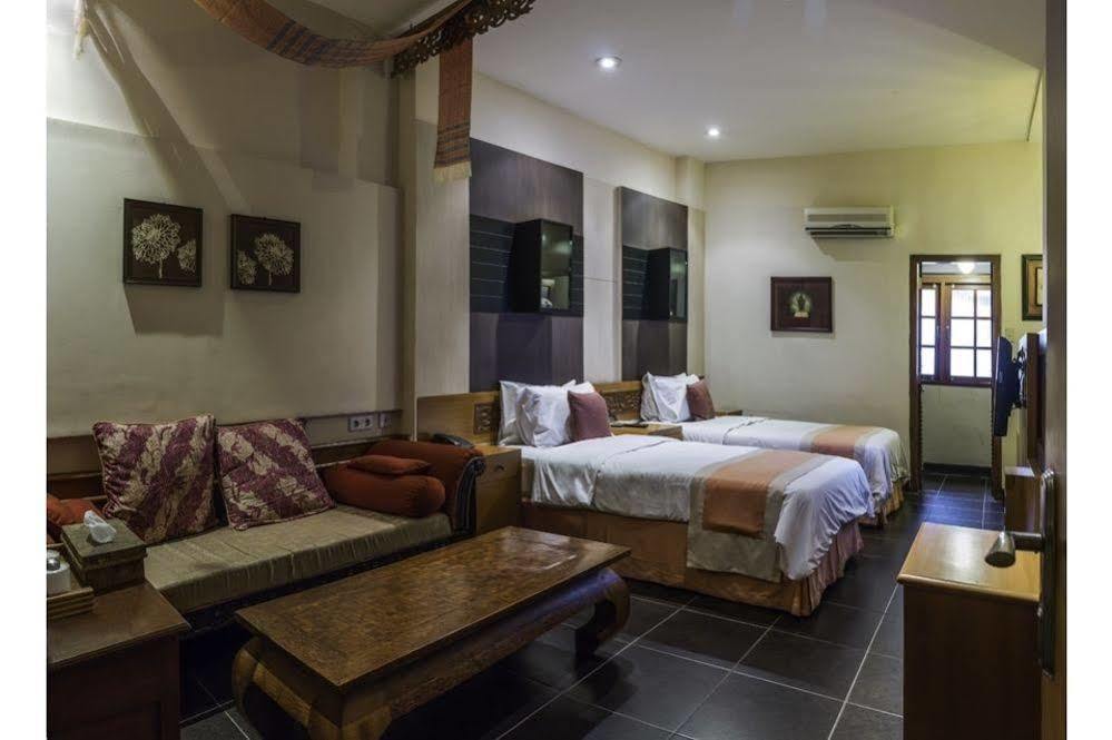 Wonotjolo Dhanesvara Holistic Unique Homestay מראה חיצוני תמונה